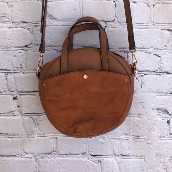 LC Lauren Conrad Handbags - 🎉HP🎉 Lauren Conrad Crossbody Bag